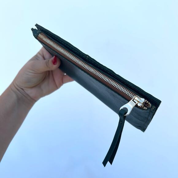 Parker Clay Letty Leather Wallet Forest Green Zip Top Bifold Quality - Picture 3 of 7